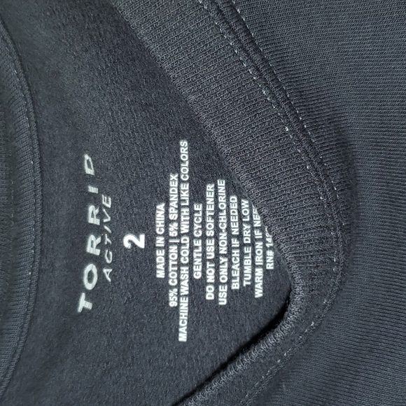 🆕️ NWT Torrid Tie Dye Sweatshirt Size 2X - Picture 4 of 6